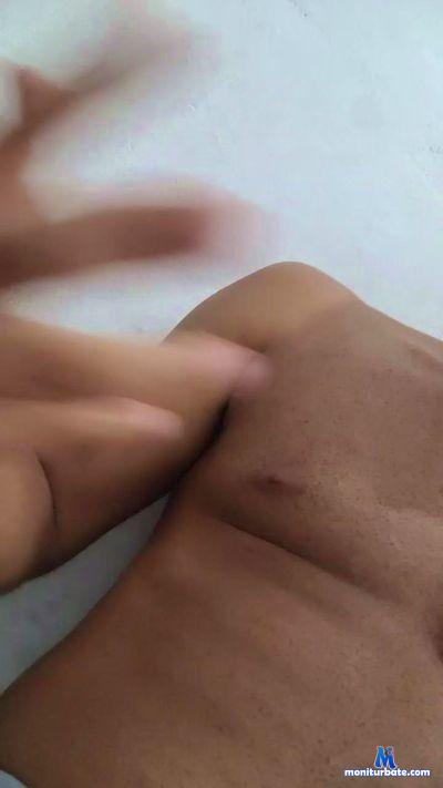 Mr_jones18 cam4 bisexual performer from Federative Republic of Brazil  