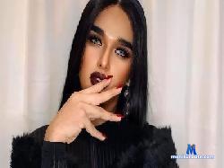 DominantLatina cam4 live cam performer profile