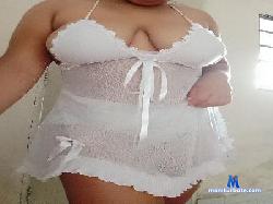 LarissaMonteiro cam4 live cam performer profile