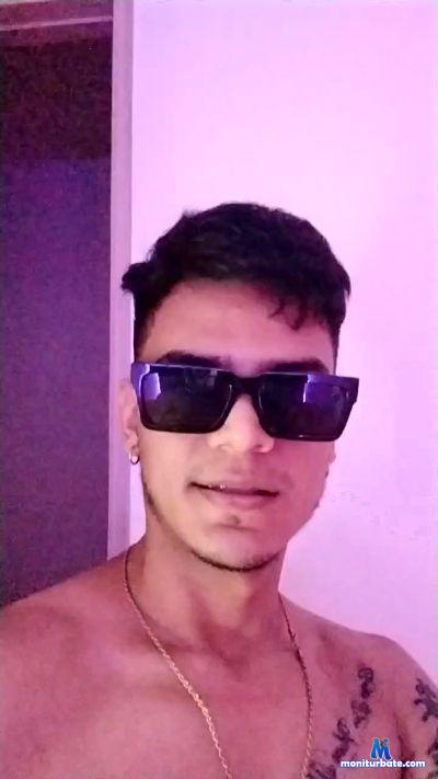 Mundogz cam4 unknown performer from Republic of Colombia striptease masturbation milk 