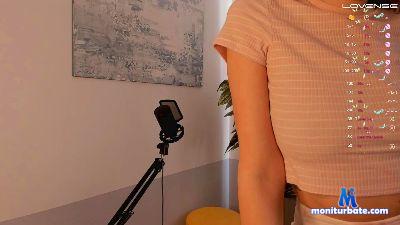 Pika_NIka__ cam4 bisexual performer from United States of America cum C2C schoolgirl striptease pussy ass anal 