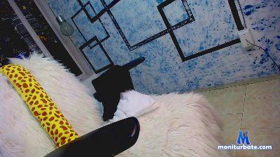 LITTLEMARS1 cam4 bicurious performer from French Republic femdom armpits C2C smoke cute feet squirt 