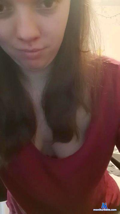 fleurninie cam4 straight performer from French Republic  