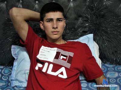 Chris_philips01 cam4 bisexual performer from Republic of Colombia  