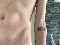 youngboysexy21 cam4 live cam performer profile