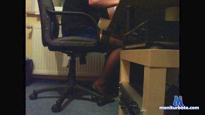 littledwt40 cam4 bicurious performer from Federal Republic of Germany  