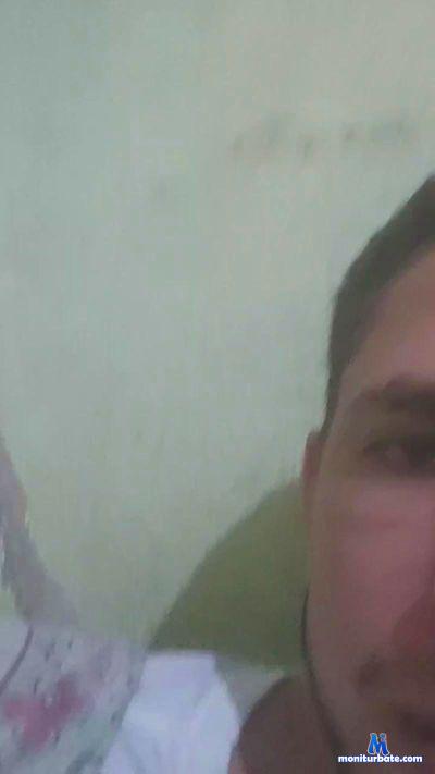 LeoziinhoYTB cam4 straight performer from Federative Republic of Brazil  