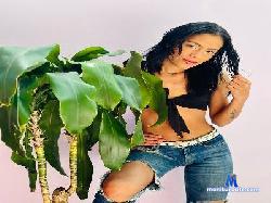 CristhyAndGuys cam4 live cam performer profile