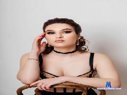 LynneFeathers cam4 live cam performer profile