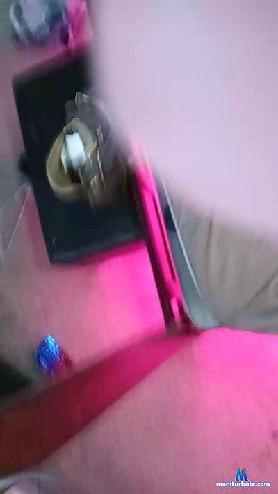 Lookinatcha4 cam4 gay performer from United States of America  