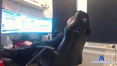 badsexybear cam4 bicurious performer from Federative Republic of Brazil  