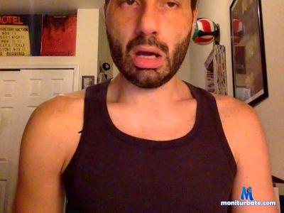 bluemoon_fun cam4 gay performer from Republic of Italy  