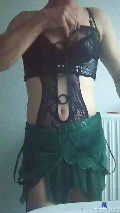 lovecity5 cam4 bisexual performer from Federal Republic of Germany  