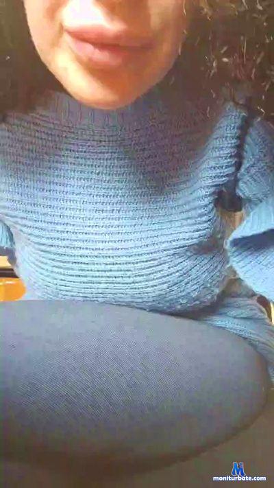 Moon_Lilith cam4 bisexual performer from Republic of Italy squirt cum anal ass pussy blowjob cute 