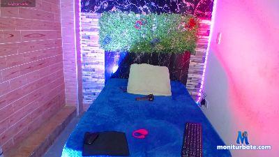 dayis_durand cam4 bicurious performer from Republic of Colombia bigass deepthroat C2C AssToMouth cum anal lesbian 