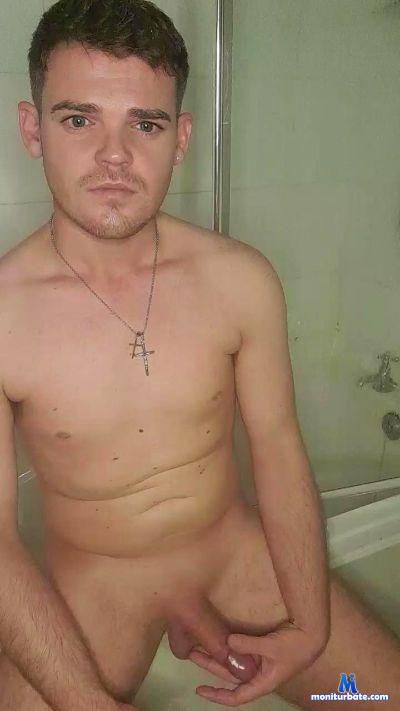 Donnybo1 cam4 gay performer from United Kingdom of Great Britain & Northern Ireland cum amateur uncut 