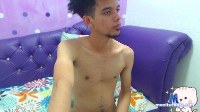 crystal_girl cam4 bicurious performer from United States of America  