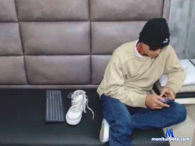 Gael_Enzo cam4 bisexual performer from United States of America  
