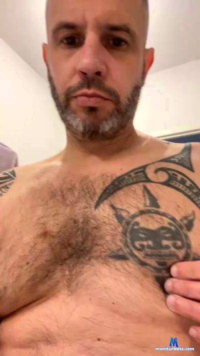 Hugo6564 cam4 bicurious performer from French Republic  
