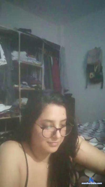 Camilahot04 cam4 bisexual performer from United Mexican States  