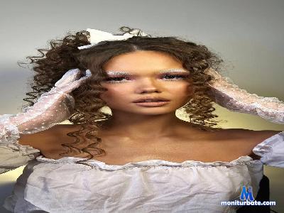JulianaCompton cam4 bisexual performer from Republic of Italy  