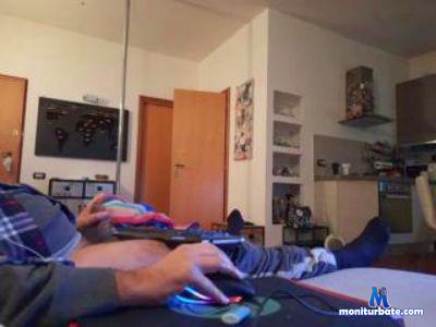 aprisolo cam4 straight performer from Republic of Italy  