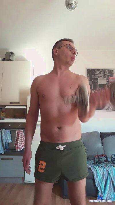 mattiaj0 cam4 straight performer from Republic of Italy  