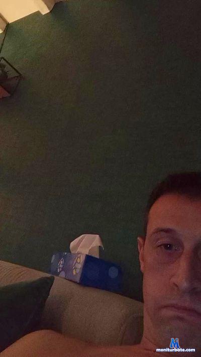 jerem266 cam4 straight performer from French Republic  