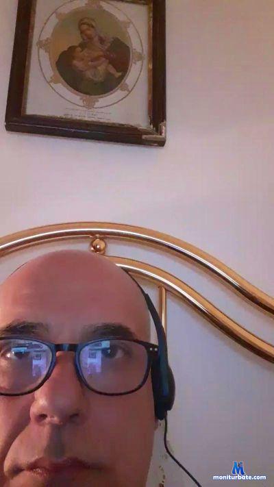 bygenio2019 cam4 straight performer from Republic of Italy  