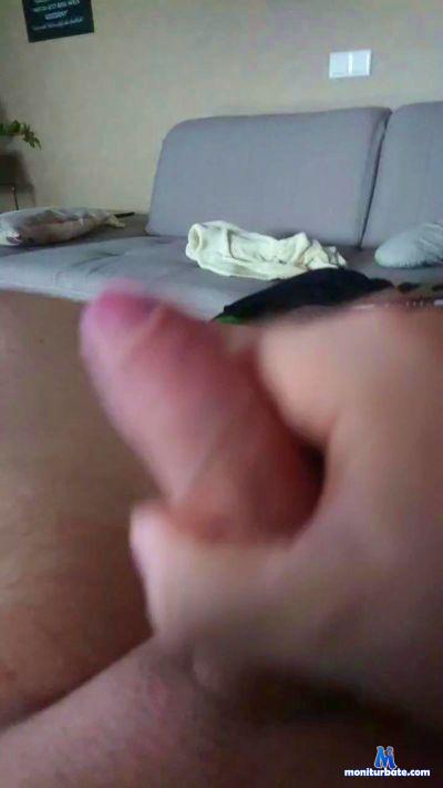 andyboyfun cam4 bicurious performer from Federal Republic of Germany  
