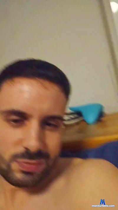 hectorhot8 cam4 bisexual performer from Kingdom of Spain  