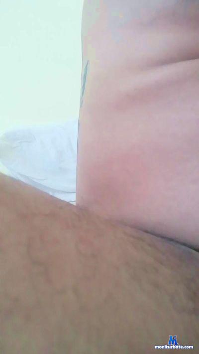 guty2202 cam4 straight performer from United Mexican States  
