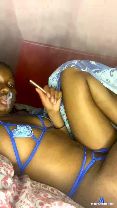 Hornybaby667 cam4 bisexual performer from Canada  