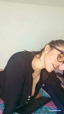 laura_g2 cam4 live cam performer profile