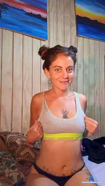 emma_lucia cam4 bisexual performer from Argentine Republic  