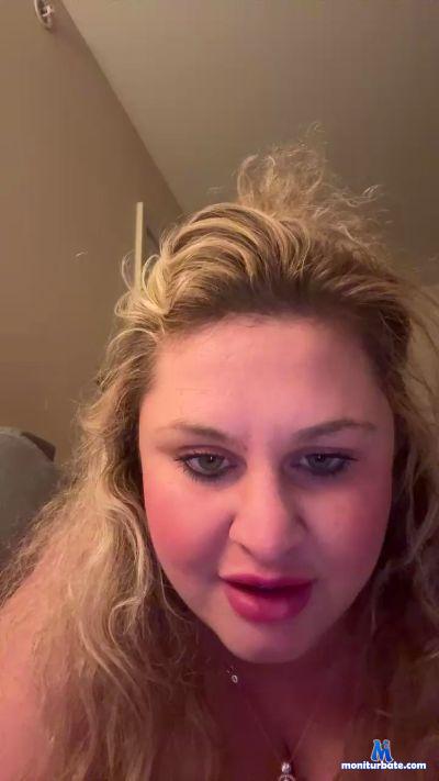 Ariel_Reigns cam4 straight performer from United States of America  