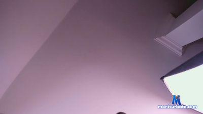 Flory_white cam4 bisexual performer from United States of America  
