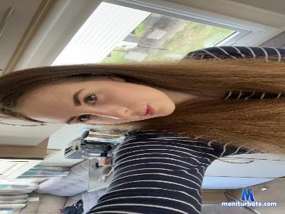 Juicyjessie27 cam4 bicurious performer from United Kingdom of Great Britain & Northern Ireland ass gamer masturbation striptease amateur 