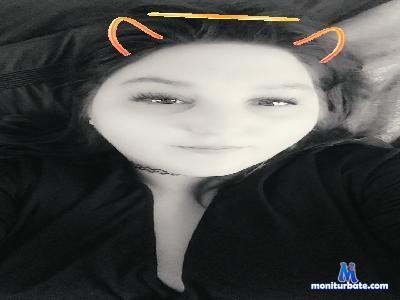 highnesscali37 cam4 bisexual performer from United States of America showertime pussy cum C2C masturbation bigboobs 