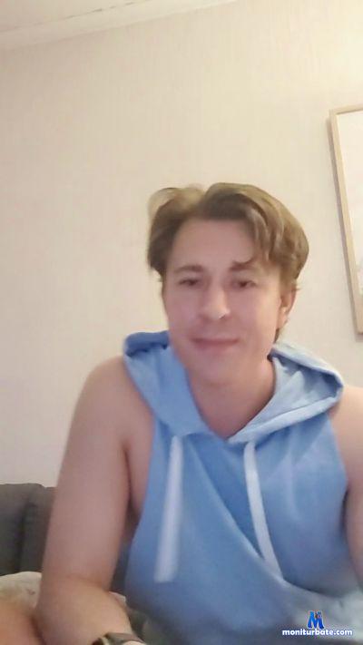JonVegaard cam4 straight performer from Kingdom of Norway amateur cum gamer cute pussy ass 