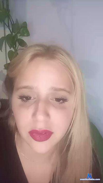 Rosesexy_fun cam4 bisexual performer from Argentine Republic  