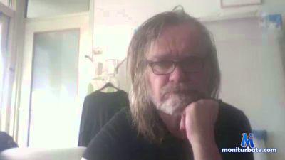 cheappigforsale cam4 bicurious performer from French Republic  