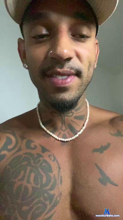 AleMaximo cam4 bisexual performer from Federative Republic of Brazil  