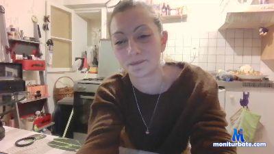 Lonelylu cam4 bicurious performer from French Republic  