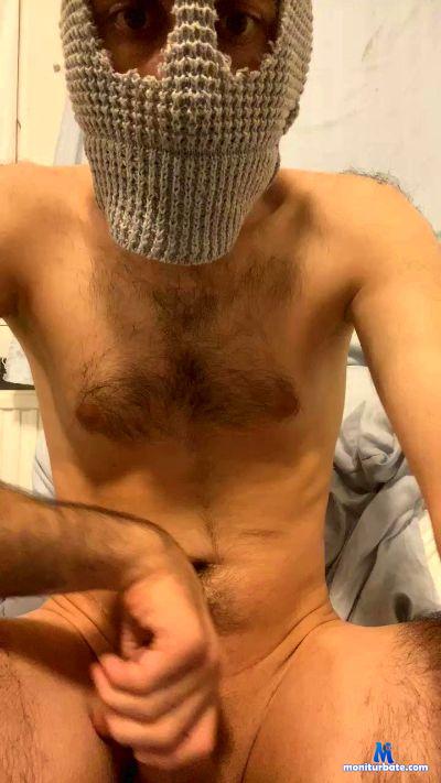Hotguy4youx cam4 bisexual performer from Federal Republic of Germany  