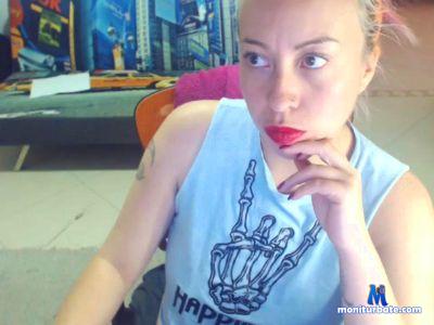 charlottez1 cam4 bicurious performer from Republic of Colombia slave hair bdsm deepth livetouch 