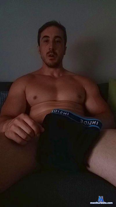 Davidm1313 cam4 straight performer from Kingdom of Spain  