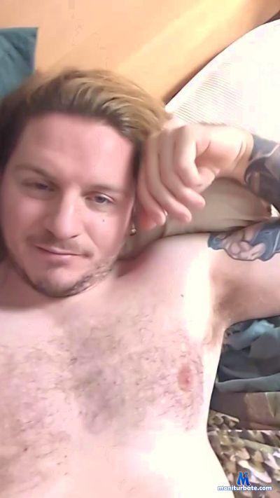 Hairymaster cam4 bisexual performer from United Kingdom of Great Britain & Northern Ireland  