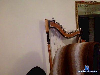 yquesoy1skp cam4 straight performer from Republic of Chile  