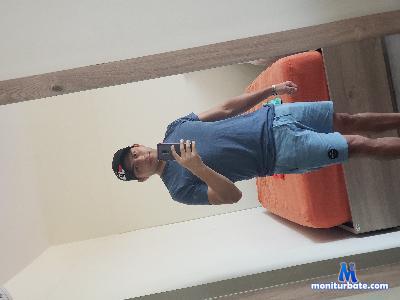 allen1988_hot cam4 straight performer from Republic of Peru hetero gamer schoolgirl armpits masturbation amateur 